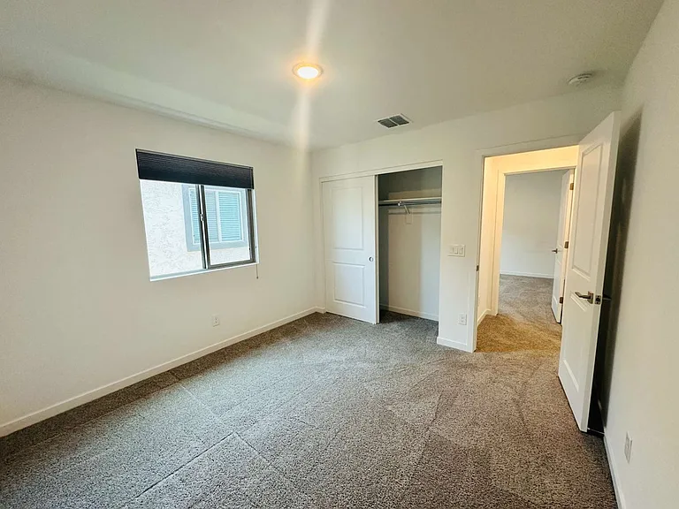 7425 W Nicolet Ave — Photo 7