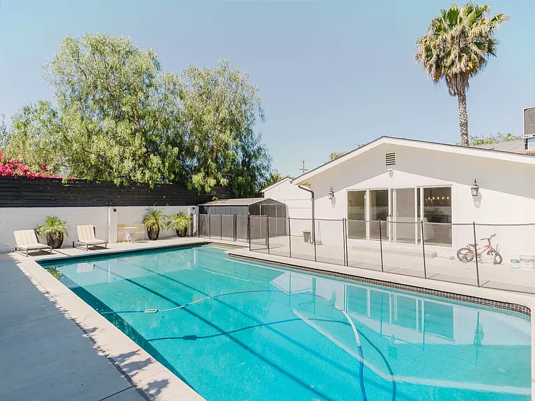 11072 Chimineas Ave — Photo 33
