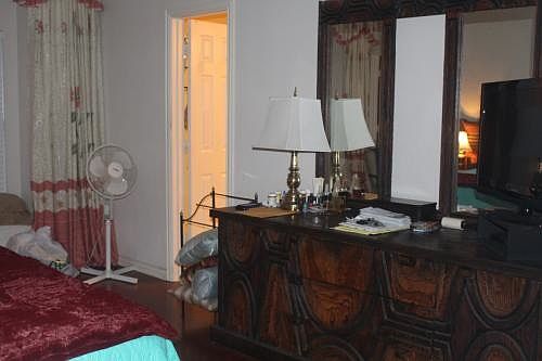 1st image of 4522 Oak Shores Dr #1