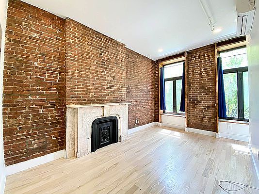 1st image of 59 E 126th St #3B