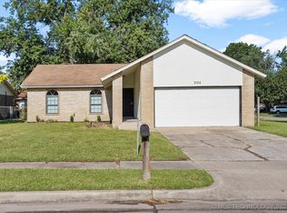 3104 S 115th East Ave, Tulsa, OK 74146