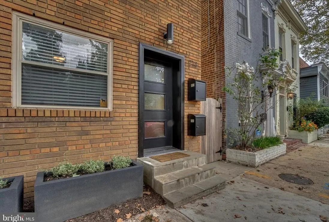 1 bed, 654 sqft, $2,000 — Photo 2