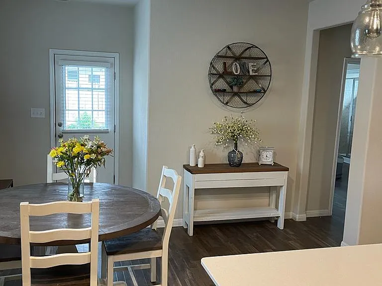 160 Earl Keen St — Photo 15