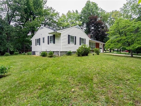 2nd image of 43 Hi View Rd