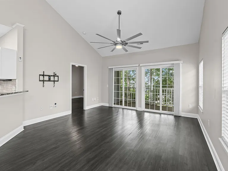 5026 Belleglen Ct #202 — Photo 11