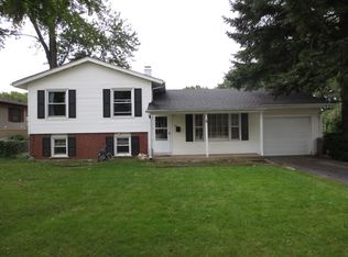 2315 Kirchoff Rd, Rolling Meadows, IL 60008