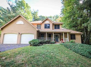 18 Thoroughbred Way, Clifton Park, NY 12065