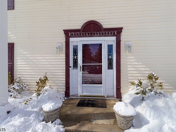 2nd image of 6 Pleasant Hill Rd