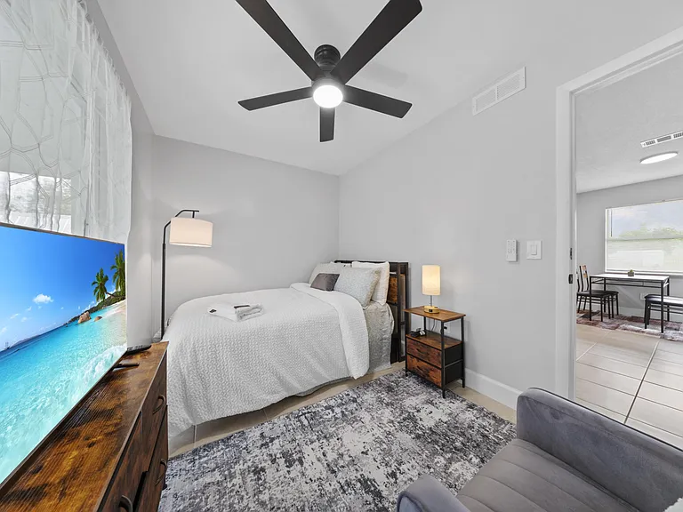 $215/week bed, TV, mini fridge, desk, Wi-Fi, utilities. Everything included.