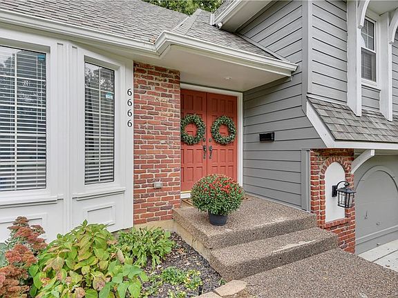 2nd image of 6666 Lowell Dr