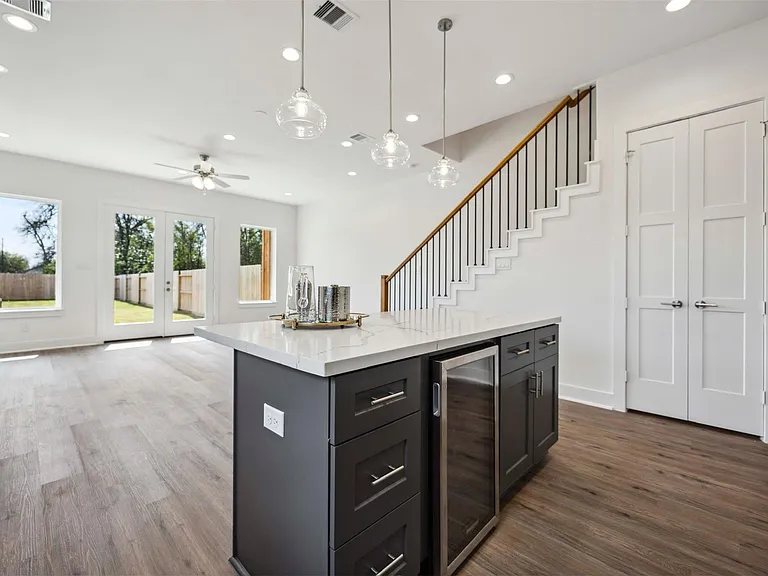 3504 Caplin St #B — Photo 2