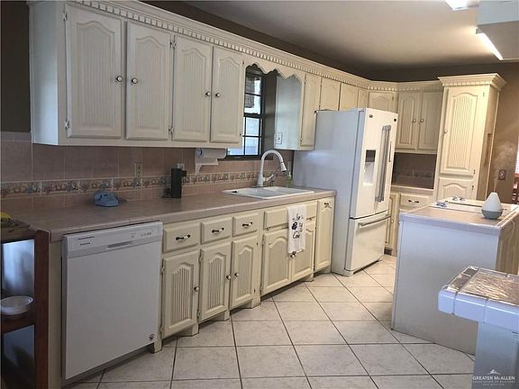 2nd image of 304 N Alvarado St
