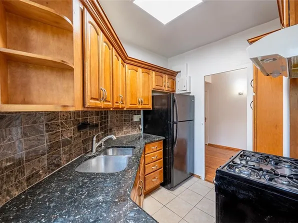 1541 Metropolitan Avenue #4A, Bronx, NY 10462