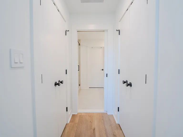 5 Harbor Front Plz — Photo 15