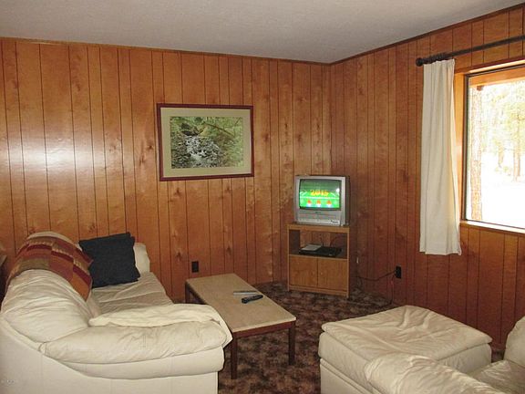 3rd image of 6209 Crimson Oak Dr