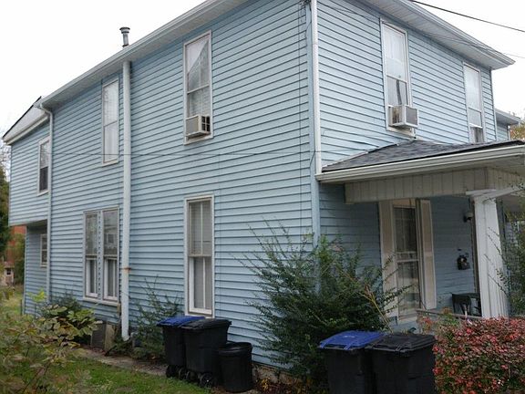 2nd image of 418 W 4th St