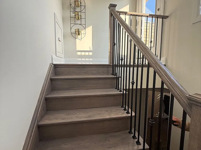 209 The Donway E — Photo 33