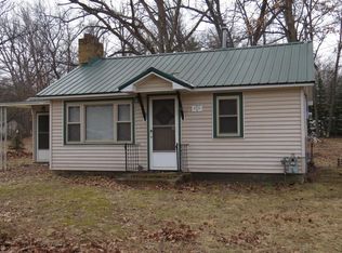 3525 Woods Rd, Harrison, MI 48625