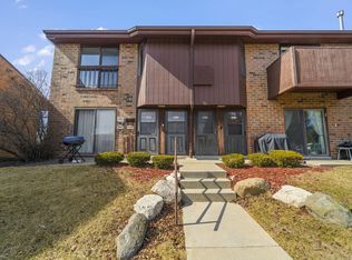 9010 N Park Plaza Ct, Milwaukee, WI 53223