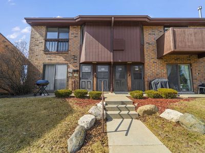 9010 North Park Plaza COURT, Milwaukee, WI, 53223