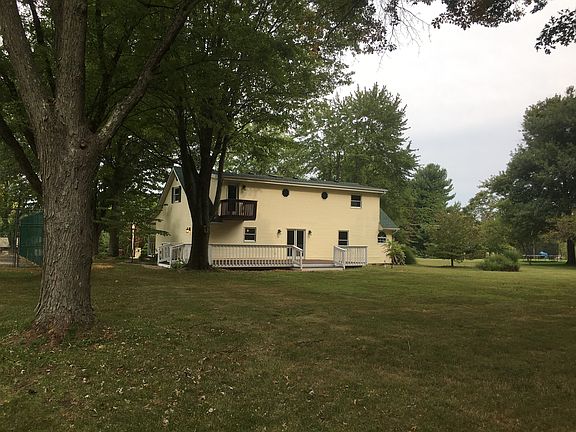 2nd image of 1755 Stuttgart Dr