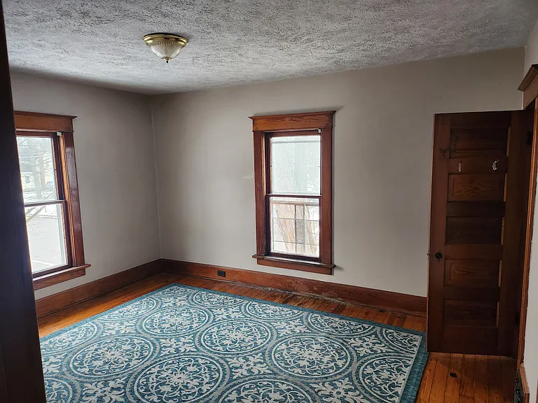 Upstairs bedroom 1