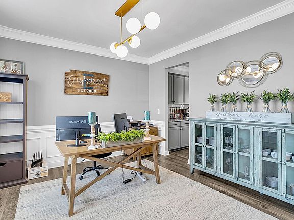 5th image of 300 Raleighwood Ln