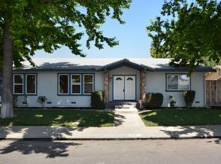 901 Rugby Ln, Modesto, CA 95356
