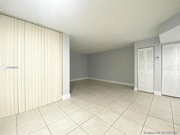 4th image of 8275-152 Avenida #D112
