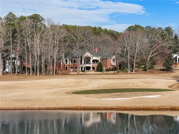 3394 Orchard Dr, Clarkesville, GA 30523