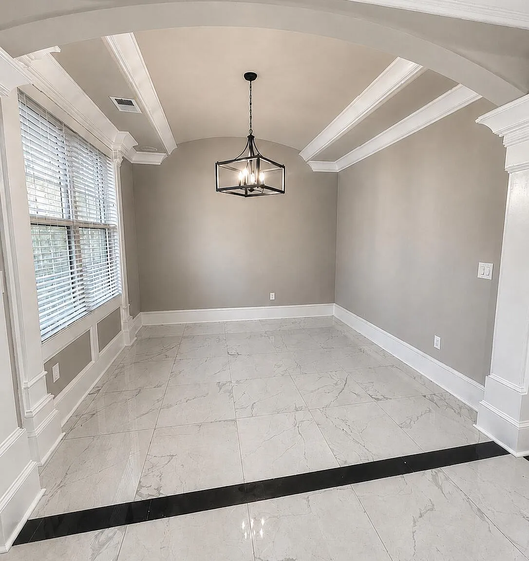 6 bed, 4.0 bath, 3867 sqft, $4,500 — Photo 4