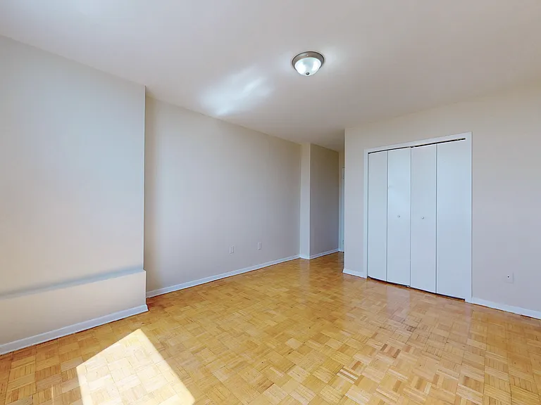 100 York Gate Blvd — Photo 8