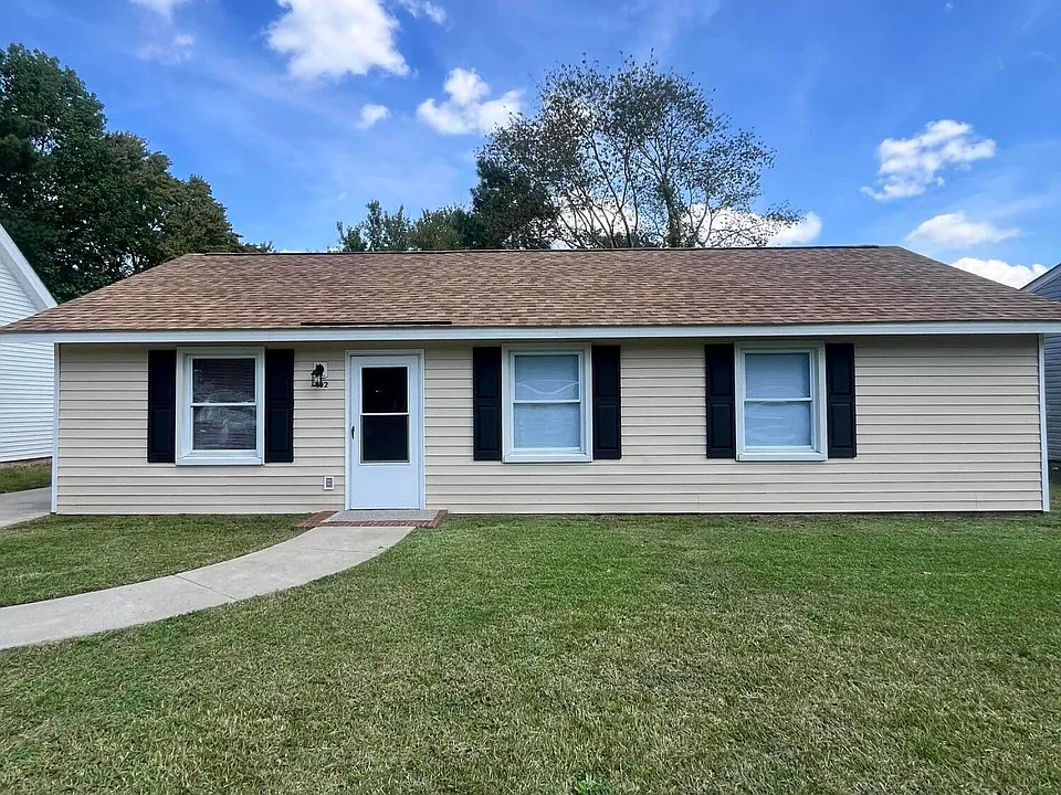 102 Fletcher Pl