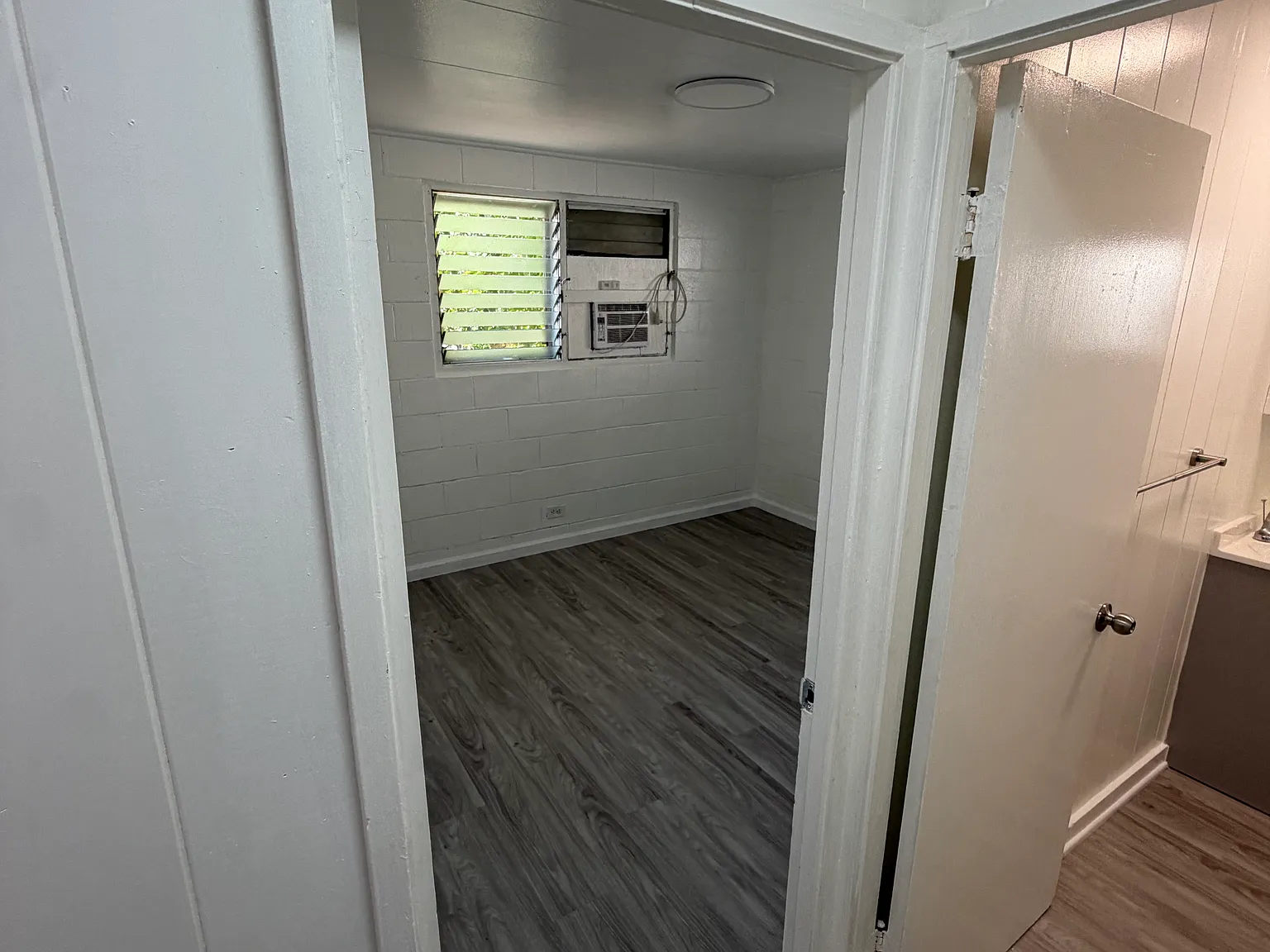 1420 Ward Ave — Photo 4