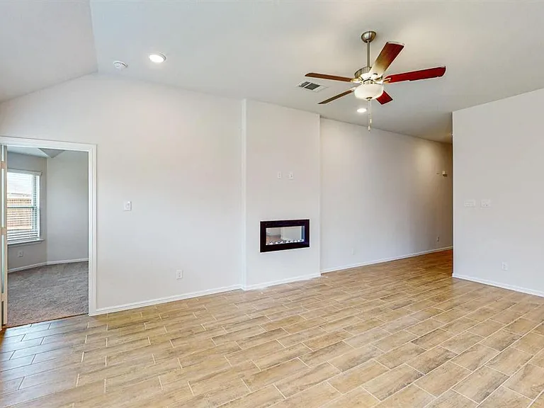 5809 Sandown Dr — Photo 18