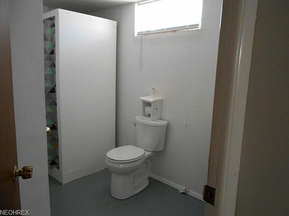 5th image of 15386 Hocking Blvd