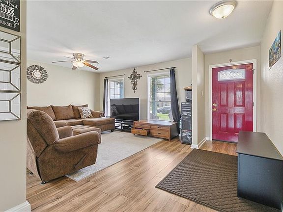 2nd image of 3728 Liro Ln