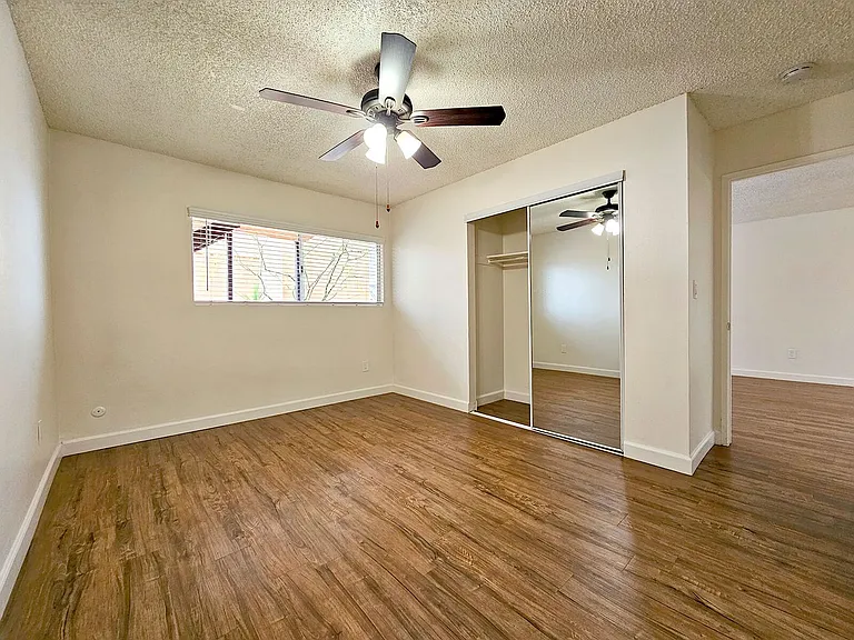 Vista Bella Apartment Homes — Photo 37