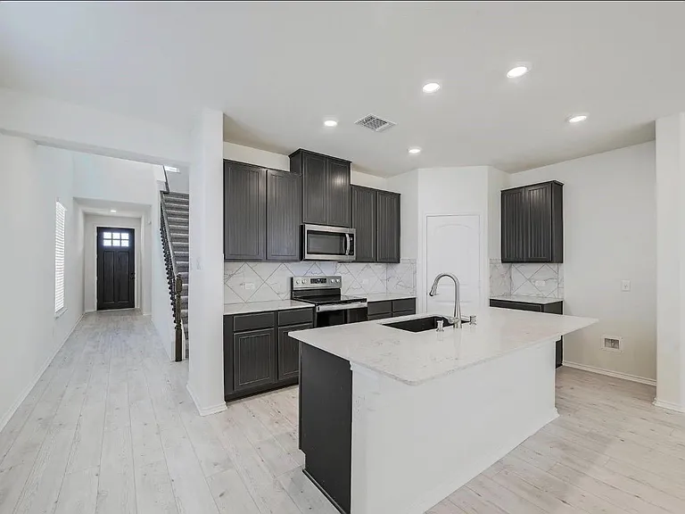 13213 Nancy Reagan St — Photo 7