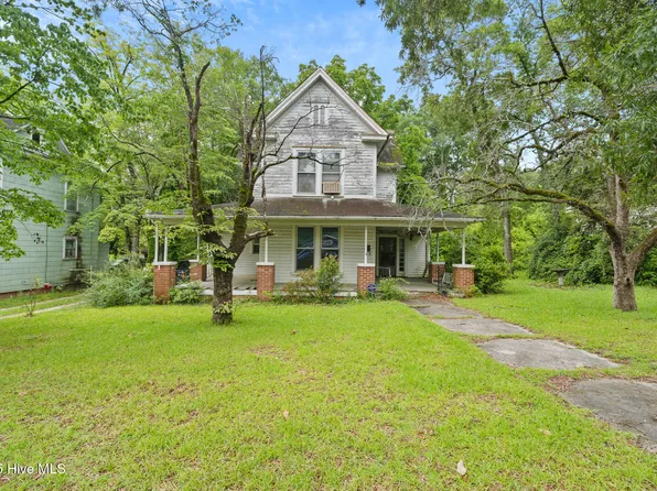 311 Oak Avenue, Hamlet, NC 28345