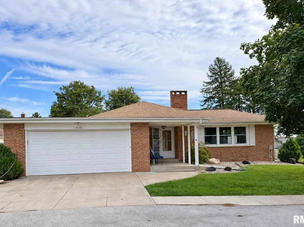 215 S Sage St, Oneida, IL 61467