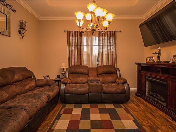 4th image of 5912 Bocage Dr