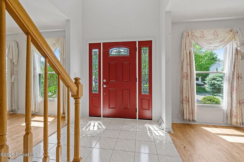3rd image of 19 Runnel Drive