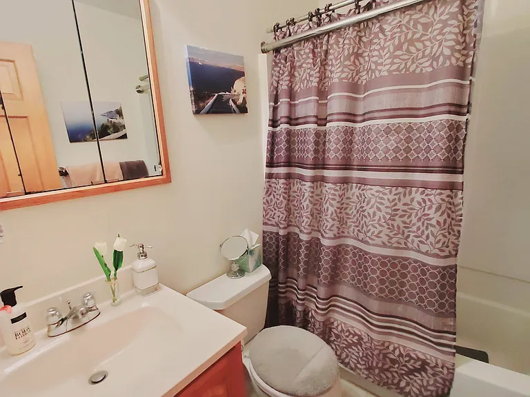 19 Oak St #H — Photo 3