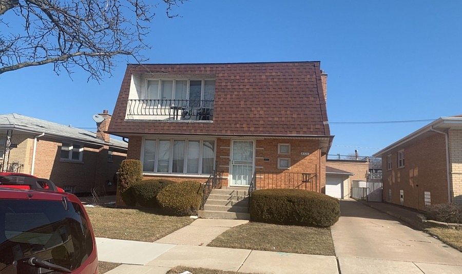 1st image of 8521 S Komensky Ave