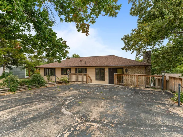 11 Walnut Lane, Kimberling City, MO 65686