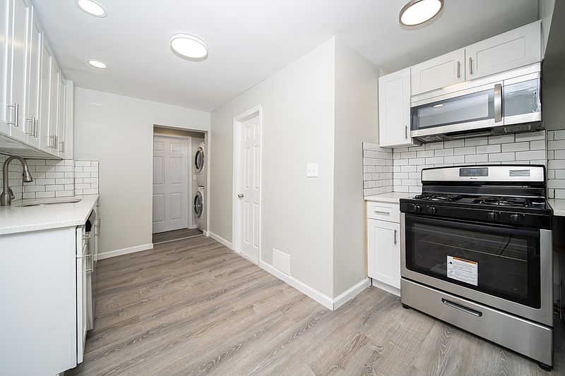1st image of 1708 Highland Ave Unit 3