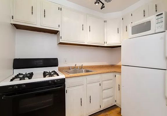 5th image of 78 W 119th St
