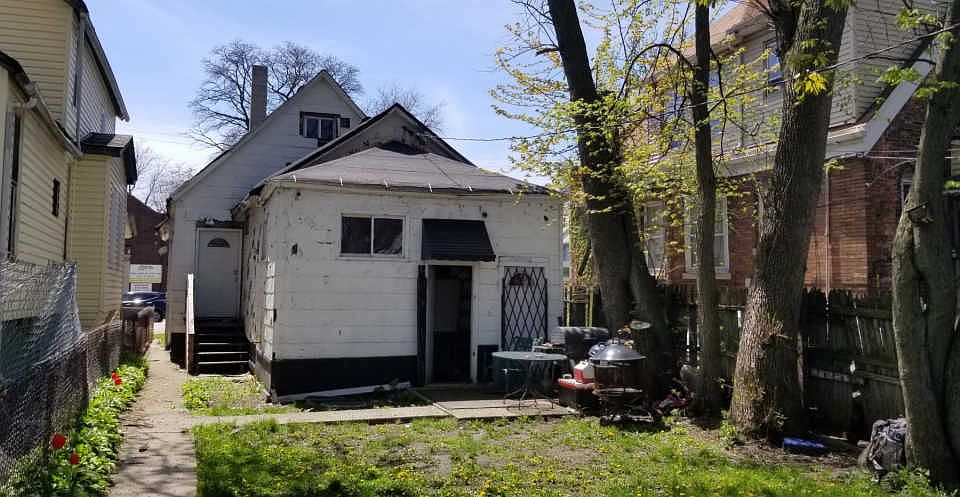 2nd image of 234 W 111th St
