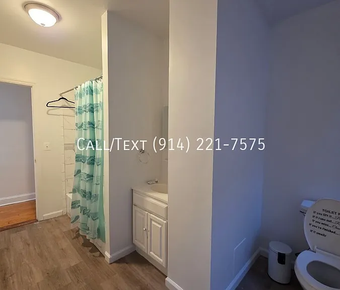 490 S Broadway — Photo 4